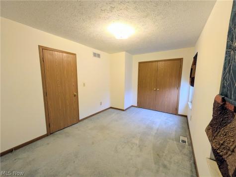 3093 Otokar Avenue Cleveland OH 44127