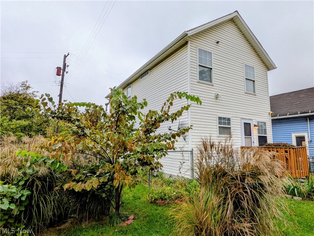 3093 Otokar Avenue Cleveland OH 44127