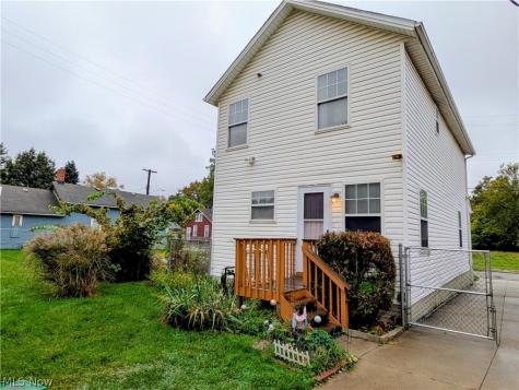 3093 Otokar Avenue Cleveland OH 44127