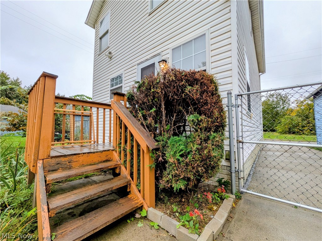 3093 Otokar Avenue Cleveland OH 44127