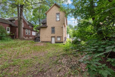 498 Gage Street Akron OH 44311