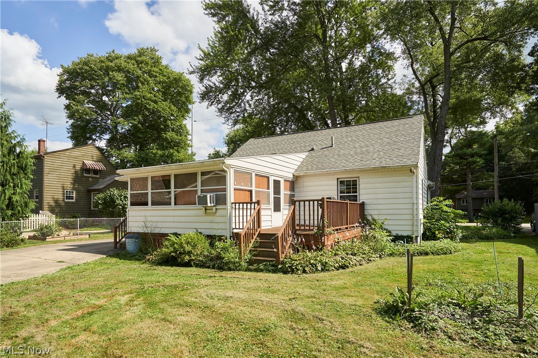 3295 Tisen Road Akron OH 44312