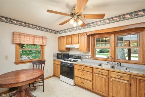 3295 Tisen Road Akron OH 44312
