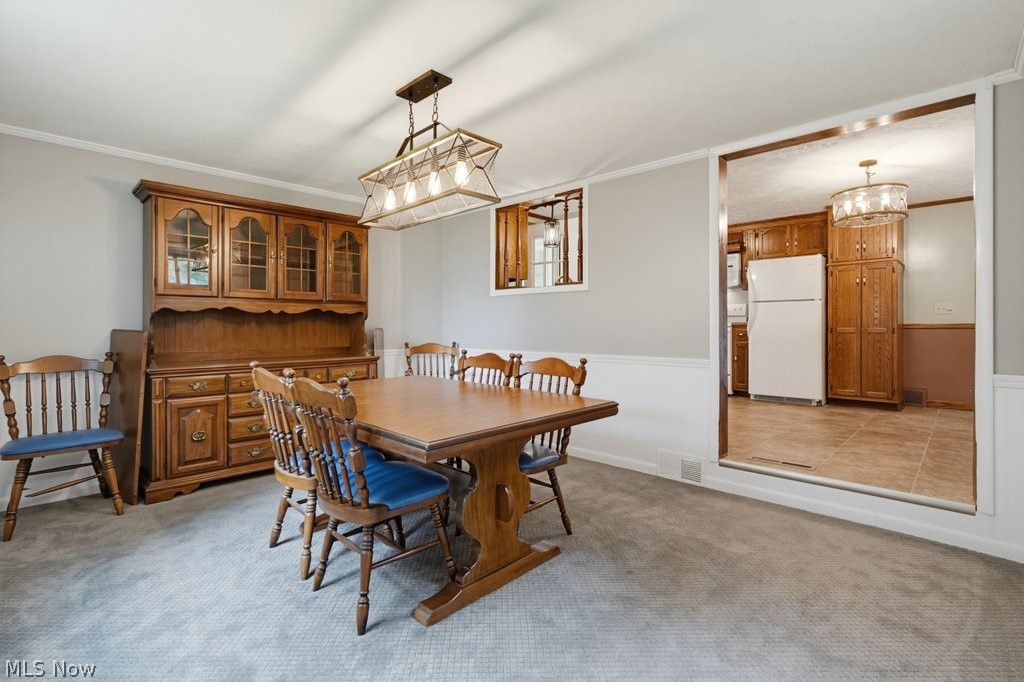 6069 NE Peach Street Louisville OH 44641