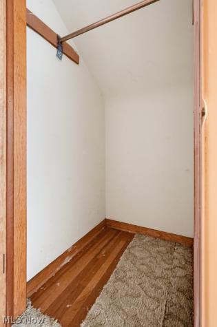 6069 NE Peach Street Louisville OH 44641
