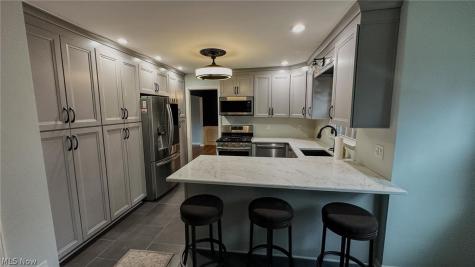 426 Dorchester Road Akron OH 44320