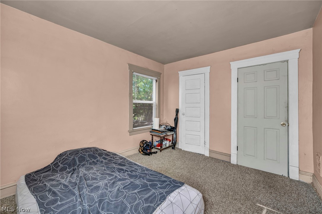 9822 Raymond Avenue Cleveland OH 44104