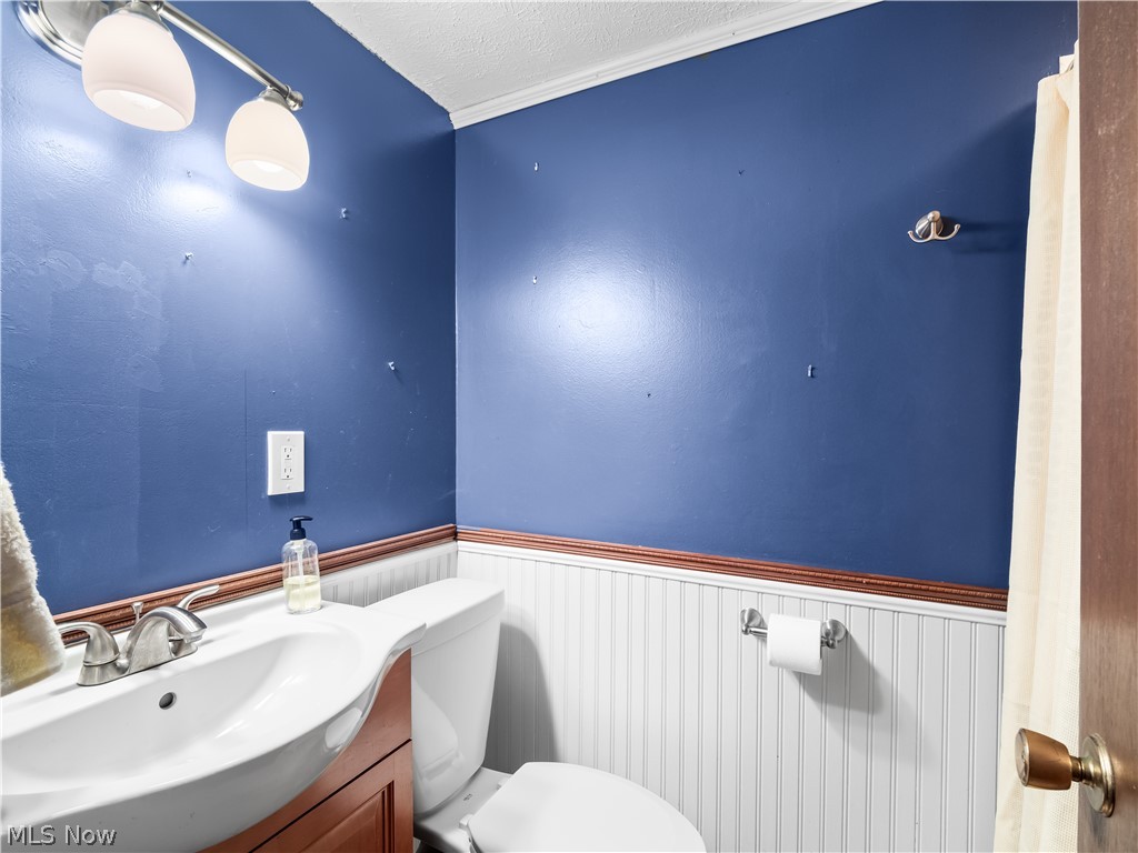 5482 Dorothy Drive North Olmsted OH 44070