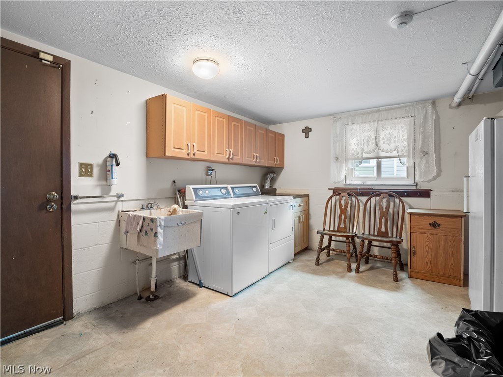 5482 Dorothy Drive North Olmsted OH 44070