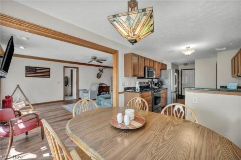 325 Longfellow Street Elyria OH 44035