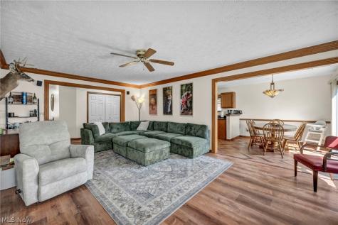 325 Longfellow Street Elyria OH 44035
