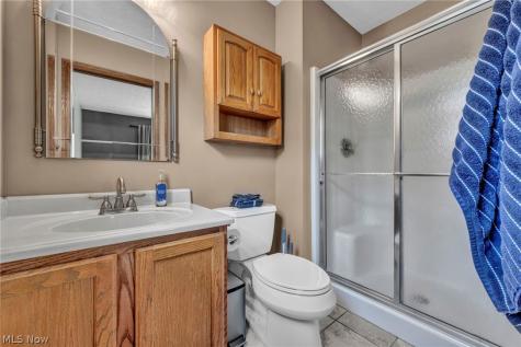 325 Longfellow Street Elyria OH 44035