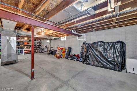 325 Longfellow Street Elyria OH 44035