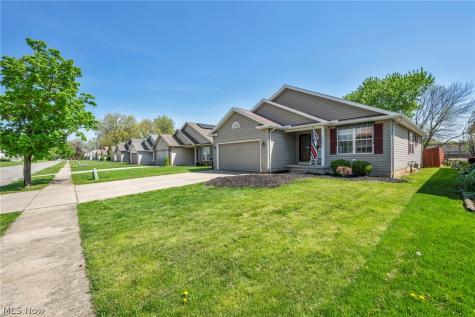 325 Longfellow Street Elyria OH 44035