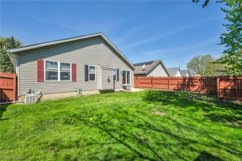 325 Longfellow Street Elyria OH 44035