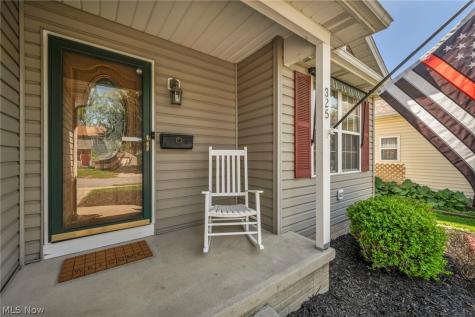 325 Longfellow Street Elyria OH 44035