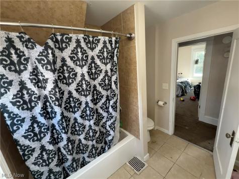 1226 Shriver Avenue NE Canton OH 44705