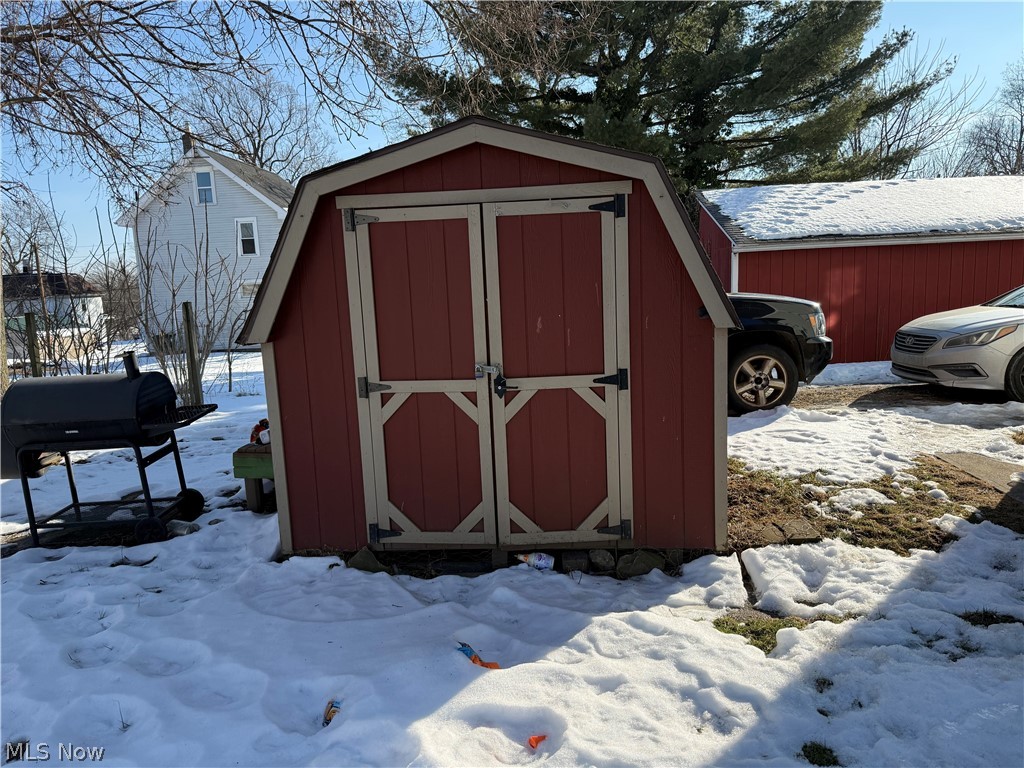 1226 Shriver Avenue NE Canton OH 44705