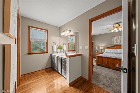 5330 Young Road Stow OH 44224