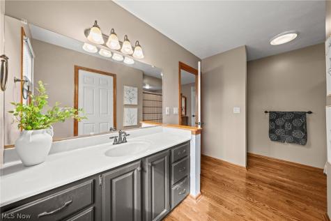5330 Young Road Stow OH 44224