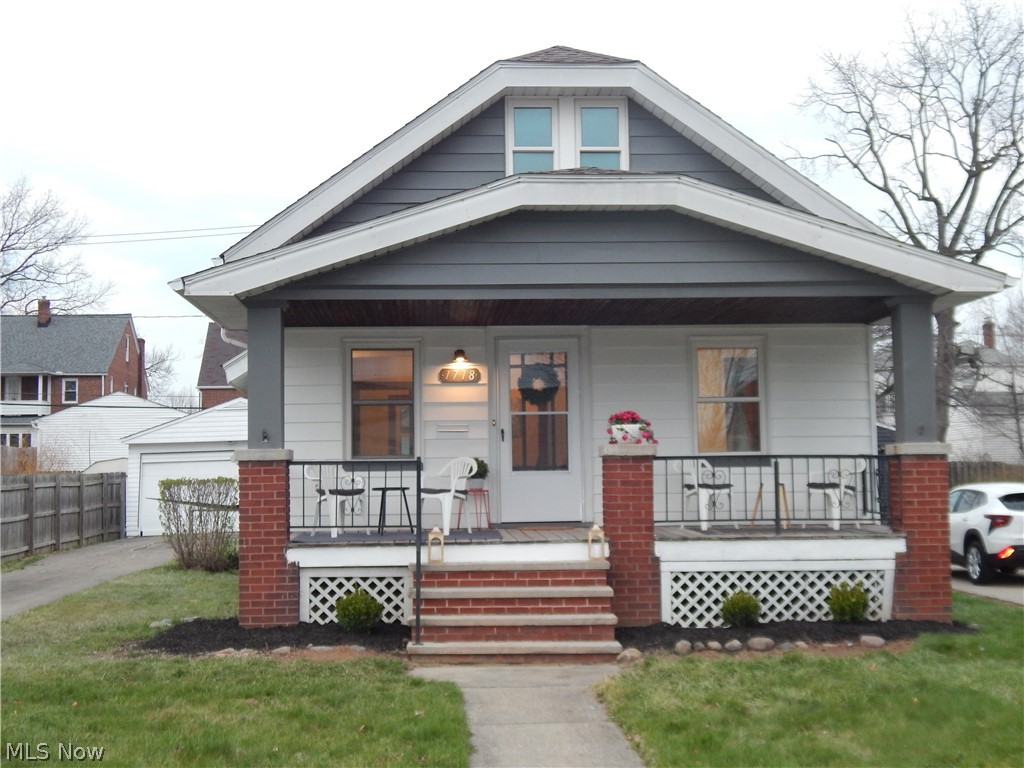 1718 Cook Avenue Cleveland OH 44109