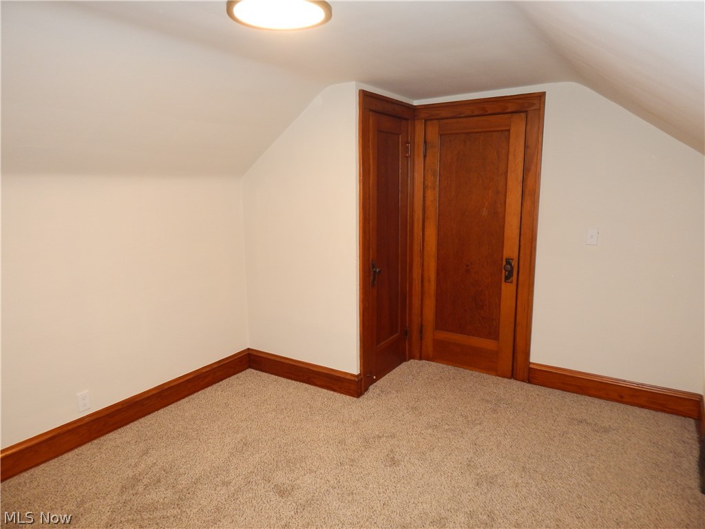 1718 Cook Avenue Cleveland OH 44109