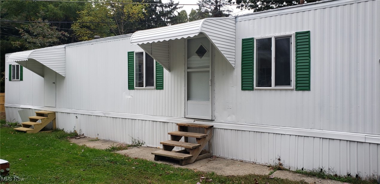 2305 E Waterloo Road Akron OH 44312