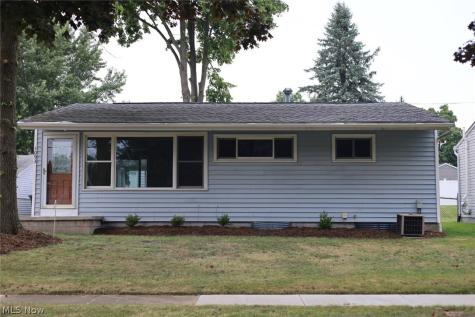 1093 Sutherland Avenue Akron OH 44314