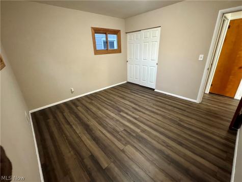 1093 Sutherland Avenue Akron OH 44314