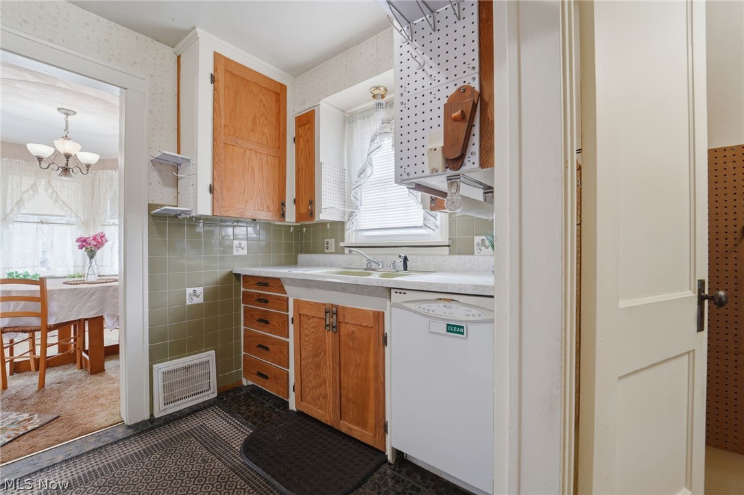 725 Union Avenue Ashtabula OH 44004