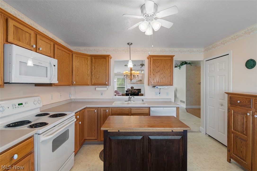 1254 White Stone Circle NE Canton OH 44721