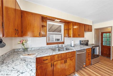 143 Grandview Avenue Wadsworth OH 44281