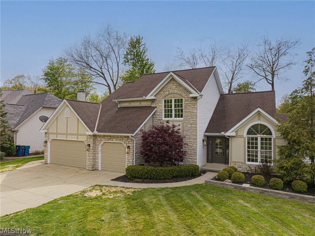 18964 Bears Paw Lane Strongsville OH 44136