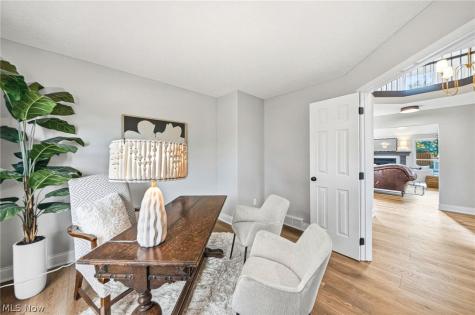 18964 Bears Paw Lane Strongsville OH 44136