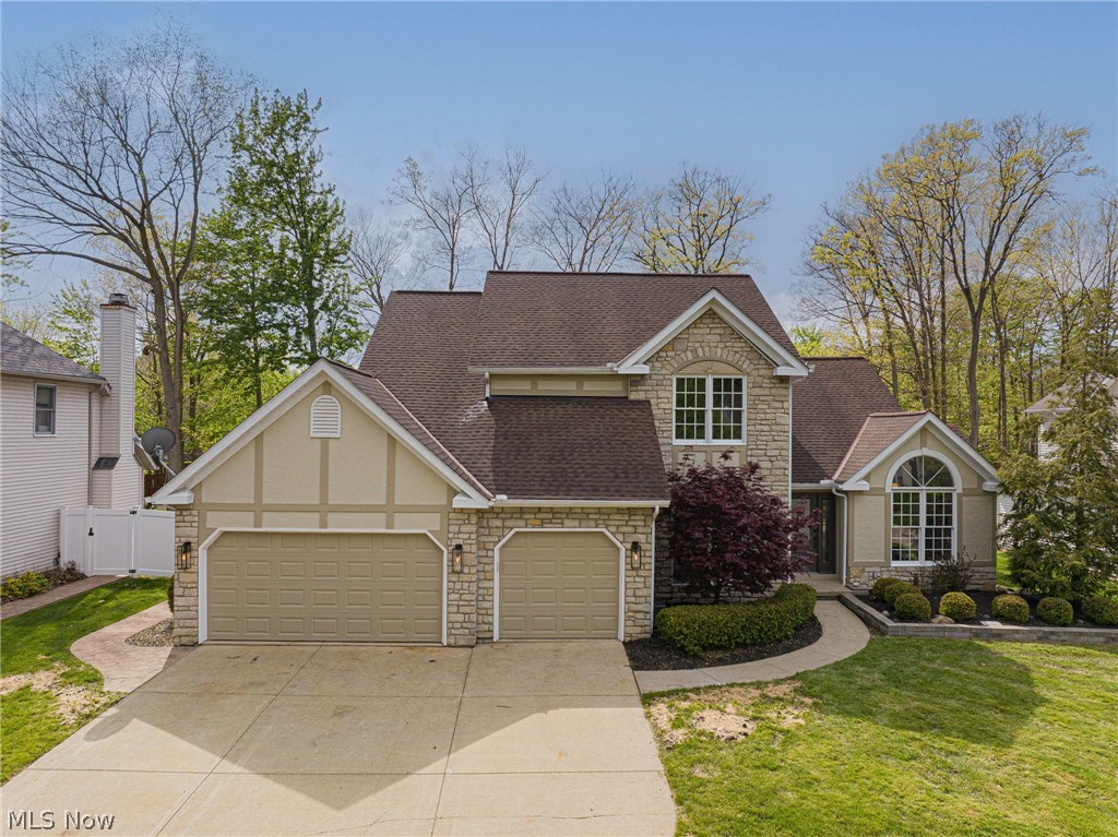 18964 Bears Paw Lane Strongsville OH 44136