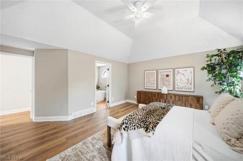 18964 Bears Paw Lane Strongsville OH 44136