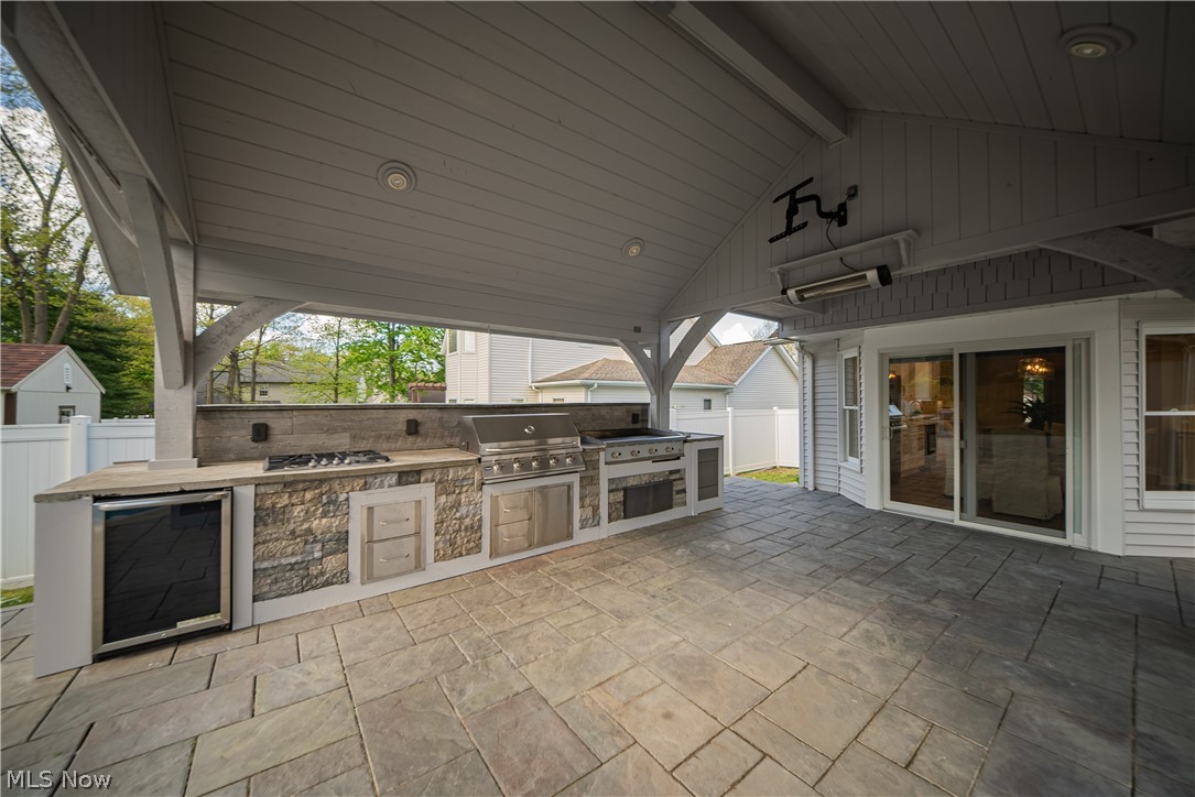 18964 Bears Paw Lane Strongsville OH 44136