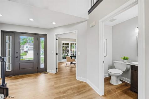 18964 Bears Paw Lane Strongsville OH 44136