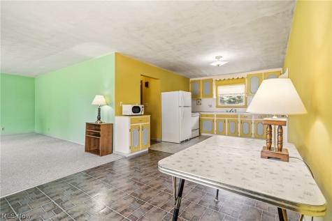 9864 Louisville Street NE Louisville OH 44710