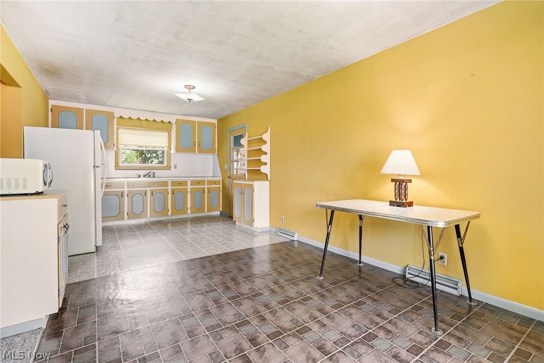9864 Louisville Street NE Louisville OH 44710