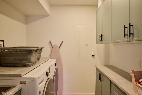 1870 W 44th Street Cleveland OH 44113