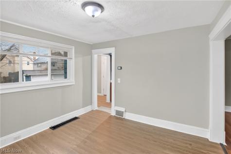 884 Nela View Road Cleveland Heights OH 44112