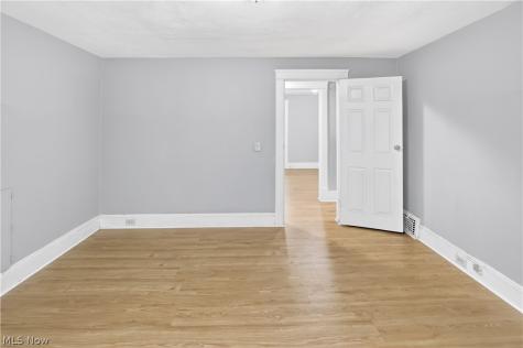 884 Nela View Road Cleveland Heights OH 44112