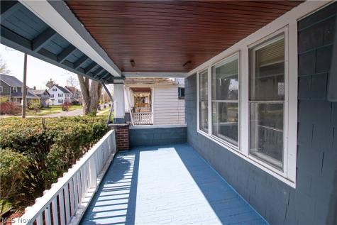884 Nela View Road Cleveland Heights OH 44112