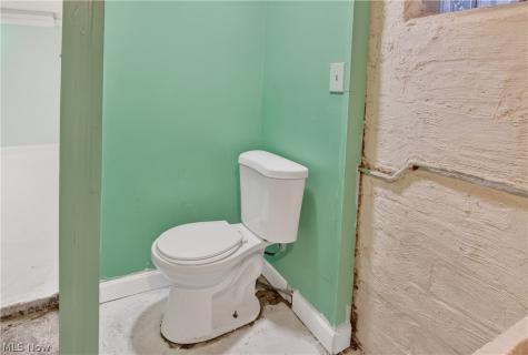 884 Nela View Road Cleveland Heights OH 44112