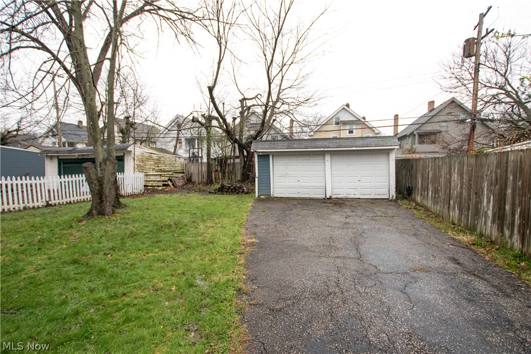 884 Nela View Road Cleveland Heights OH 44112