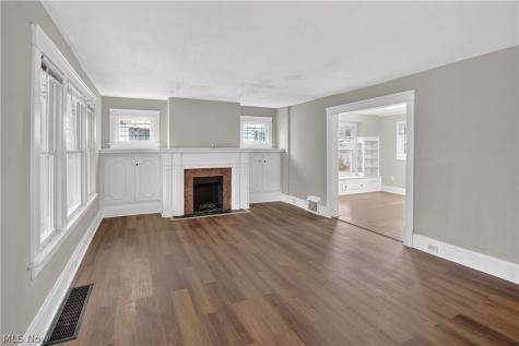 884 Nela View Road Cleveland Heights OH 44112