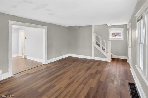884 Nela View Road Cleveland Heights OH 44112