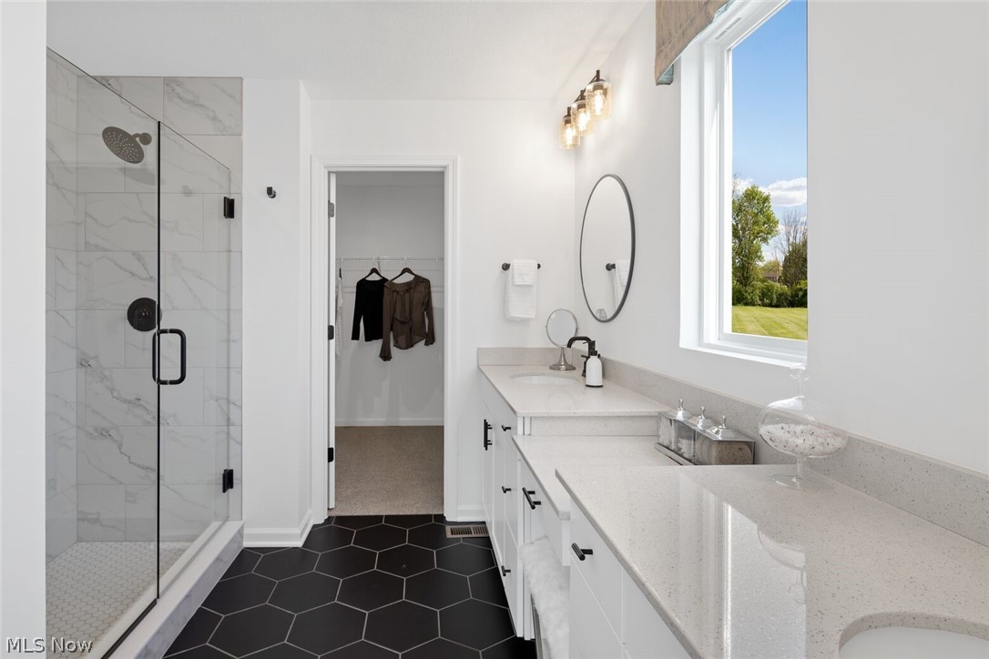 36 Boulder Boulevard Peninsula OH 44264