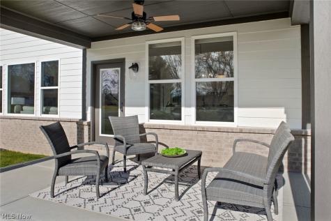 36 Boulder Boulevard Peninsula OH 44264